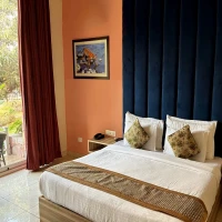 Tigris Room